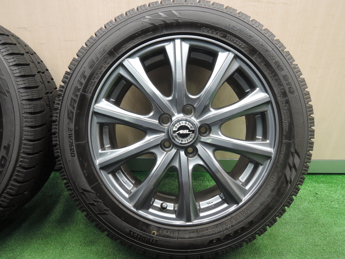 *送料無料*バリ溝！22年！キレイ！ほぼ10分★スタッドレス 205/55R16 トーヨー オブザーブ ガリット GIZ AXEL アクセル 16インチ PCD100/5H★3111121HAス