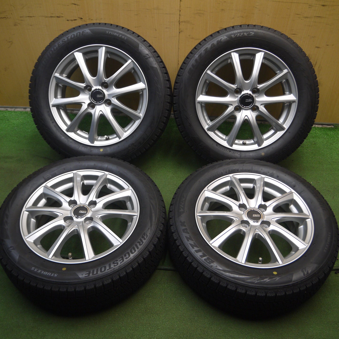 *送料無料*バリ溝！20年！キレイ！9.5分★スタッドレス 185/60R15 ブリヂストン ブリザック VRX2 PREO プレオ 15インチ PCD100/4H★4012201Hス