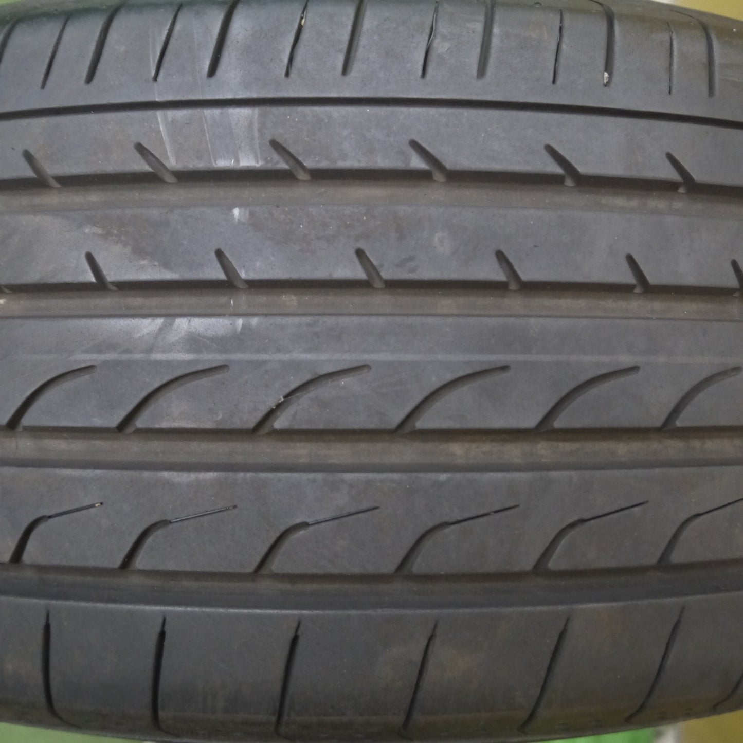 *送料無料* バリ溝！9.5分★225/45R19 ヨコハマ ブルーアース RV-02 タイヤ 19インチ スカイライン アテンザ 等★4030507Hノタ