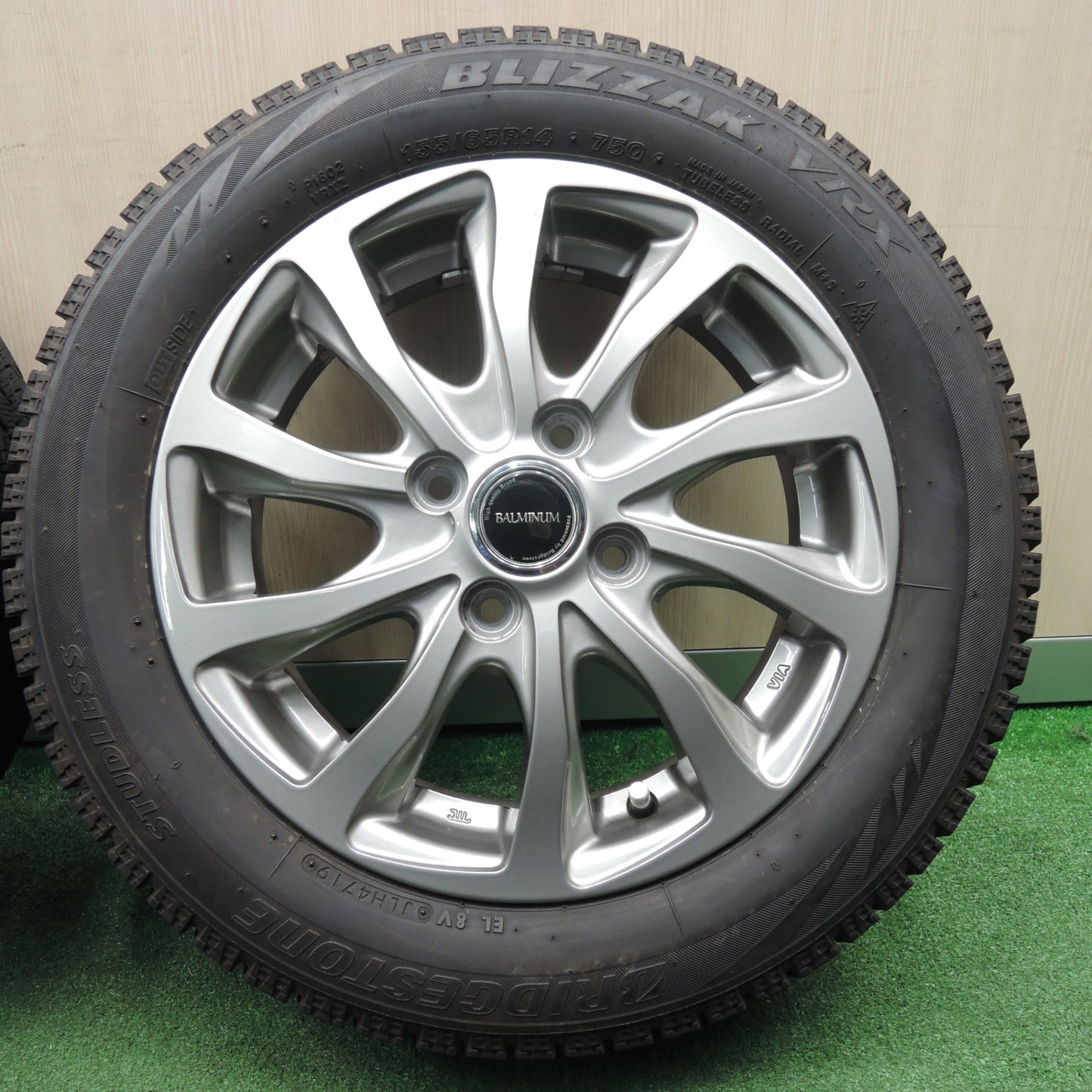 *送料無料* キレイ★スタッドレス 155/65R14 ブリヂストン ブリザック VRX BALMINUM バルミナ 14インチ PCD100/4H★4021606NJス