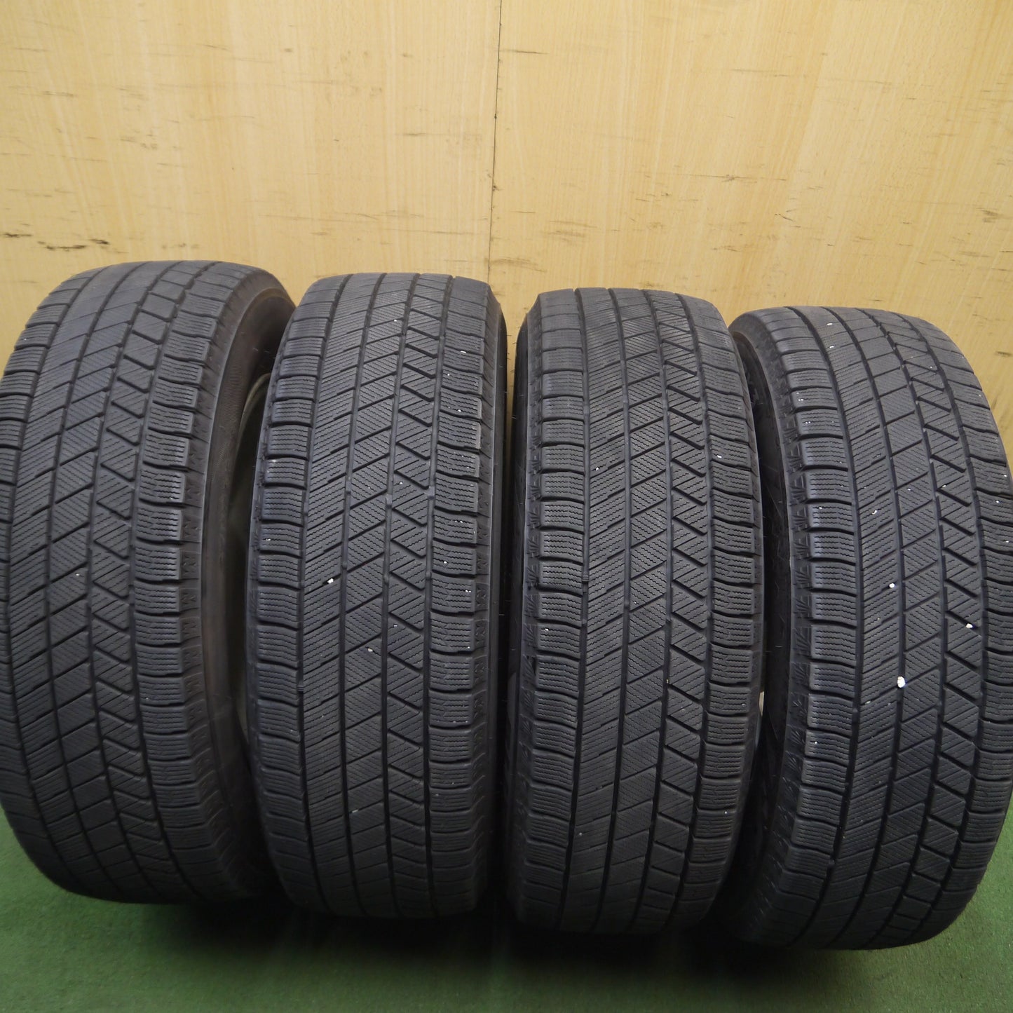 *送料無料*バリ溝！21年！キレイ！8.5分★スタッドレス 195/65R15 ブリヂストン ブリザック VRX3 Toprun トップラン 15インチ PCD100 114.3/5H マルチ★3112905Hス