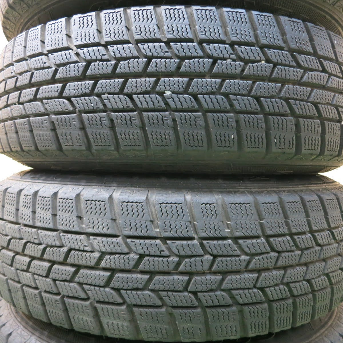 [送料無料]バリ溝！8.5分★スタッドレス 165/70R14 グッドイヤー アイスナビ6 ravrion ラブリオン 14インチ PCD100/4H★3080708イス