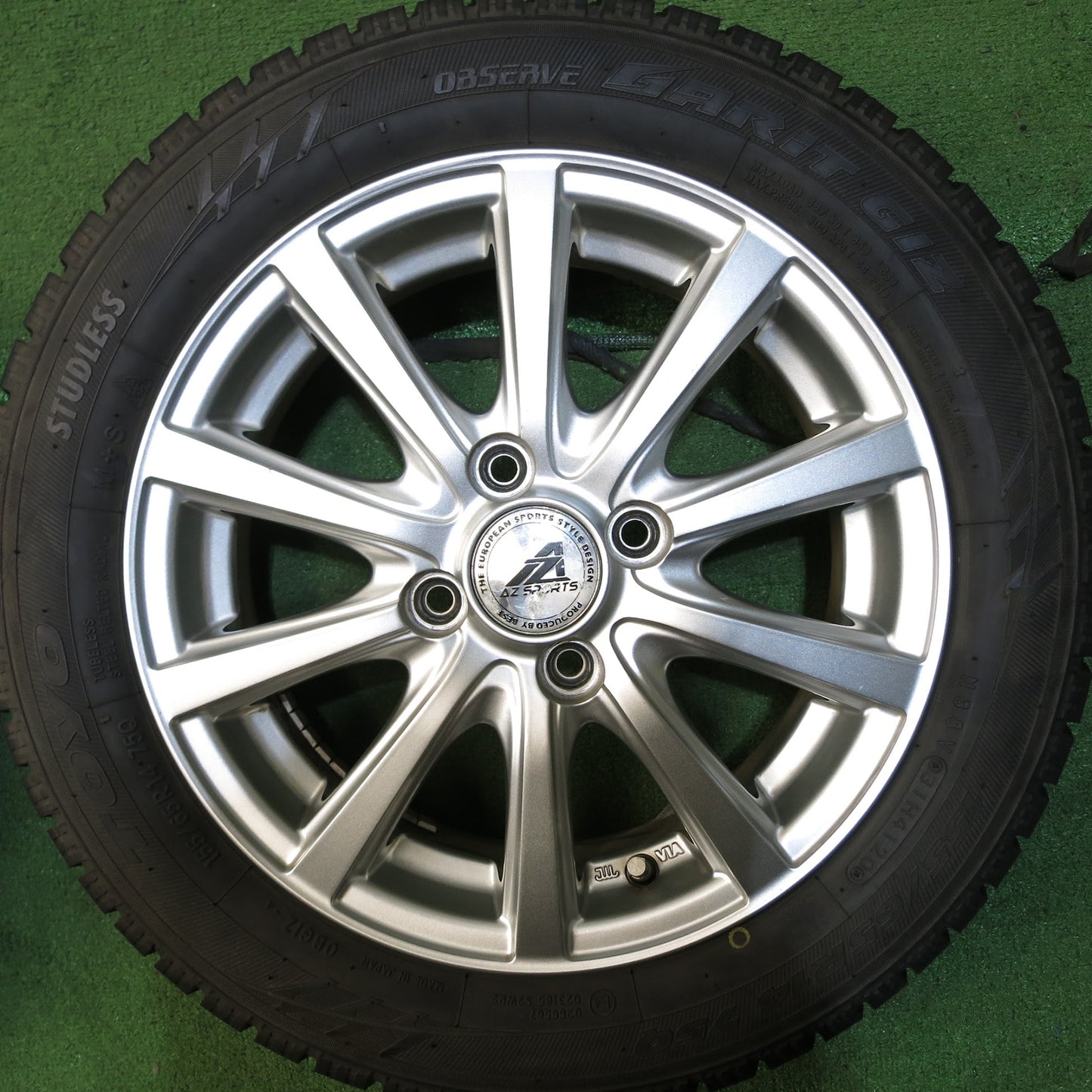 [送料無料]バリ溝！20年！キレイ！9.5分★スタッドレス 155/65R14 トーヨー オブザーブ ガリット GIZ AZ SPORTS AZスポーツ 14インチ PCD100/4H★3042614Hス