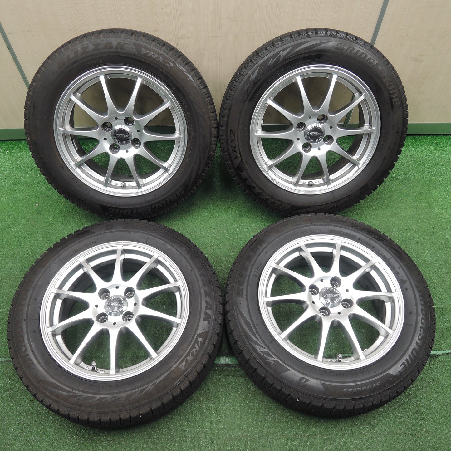 *送料無料*バリ溝！21年！キレイ！9.5分★スタッドレス 175/65R15 ブリヂストン ブリザック VRX2 X CROSS SPEED クロススピード 15インチ PCD100/4H★3120814TNス