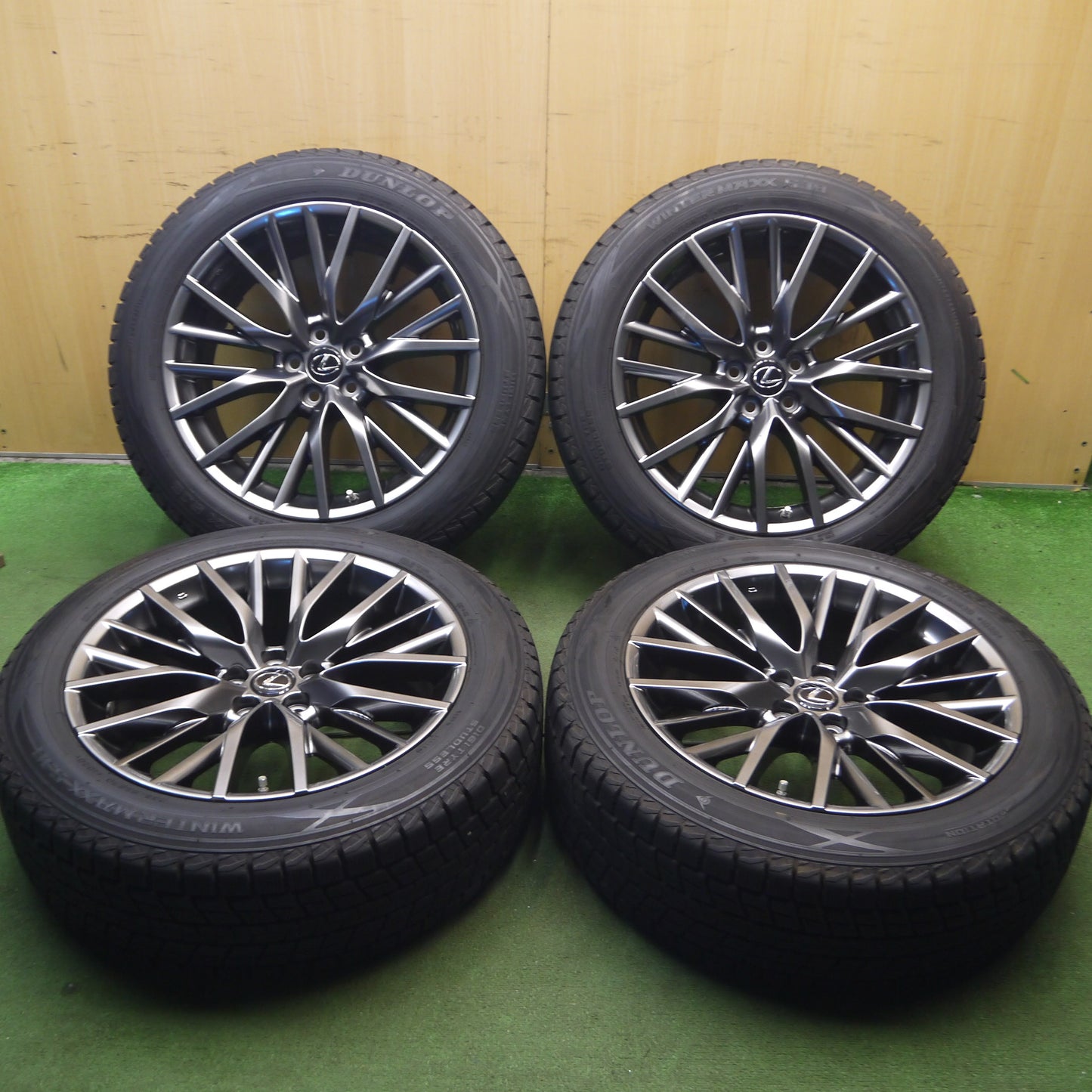 *送料無料*センサー付！バリ溝！キレイ！9.5分★レクサス RX300 Fスポーツ 純正 235/55R20 スタッドレス ダンロップ ウインターマックス SJ8 PCD114.3/5H★3120808Hス