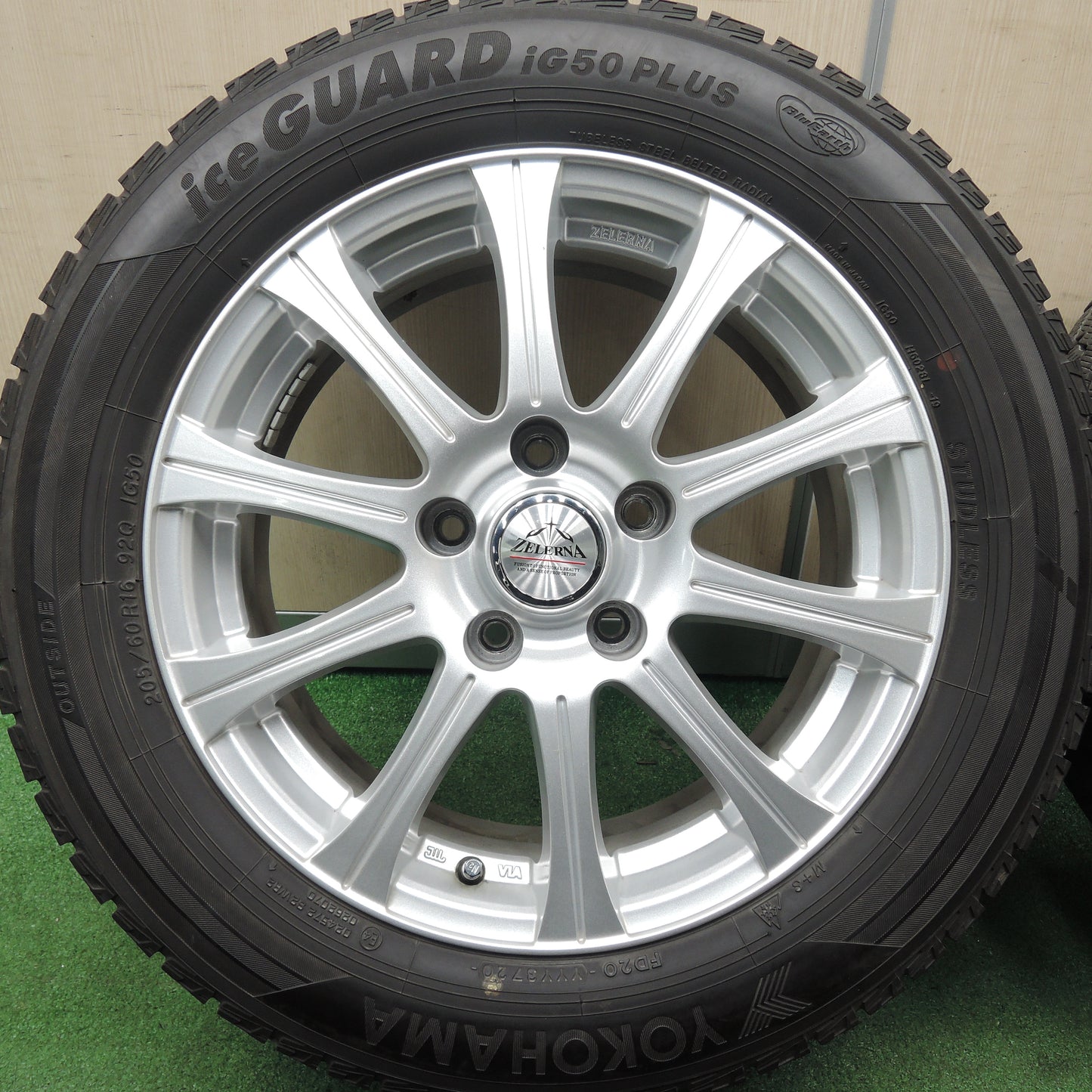 *送料無料*バリ溝！20年！キレイ！9分★スタッドレス 205/60R16 ヨコハマ アイスガード iG50 プラス ZELERNA ゼラーナ 16インチ PCD114.3/5H★4010902TNス