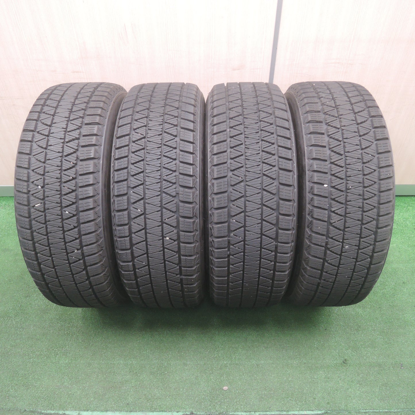 *送料無料*バリ溝！19年！キレイ！9分★スタッドレス 225/60R17 ブリヂストン ブリザック DM-V3 ECO FORME エコフォルム 17インチ PCD114.3/5H★3111406TNス