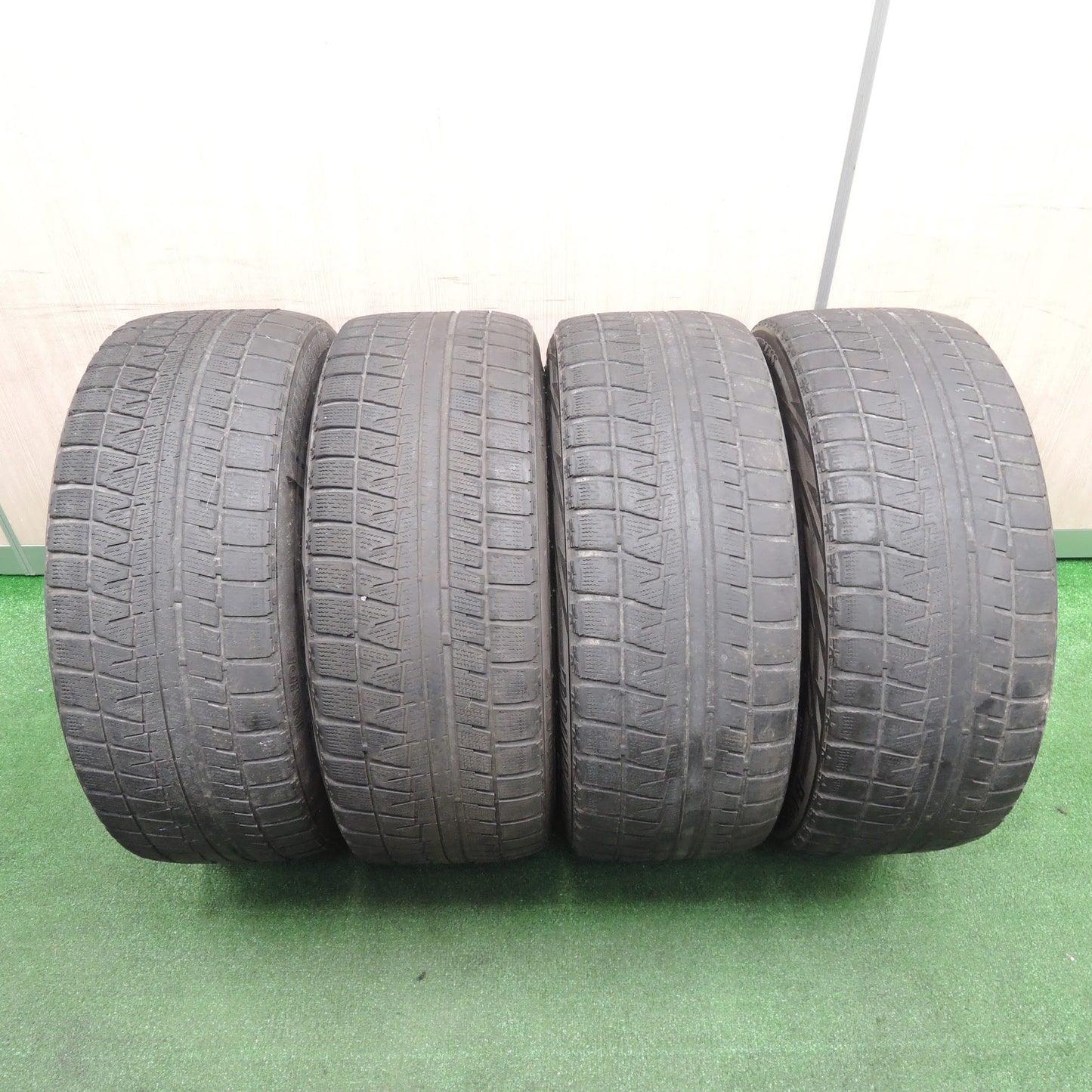 [送料無料]4本価格★ベンツ C207 Eクラス クーペ 純正 235/45R17 スタッドレス ブリヂストン ブリザック REVO GZ 17インチ PCD112/5H★3111002TNス