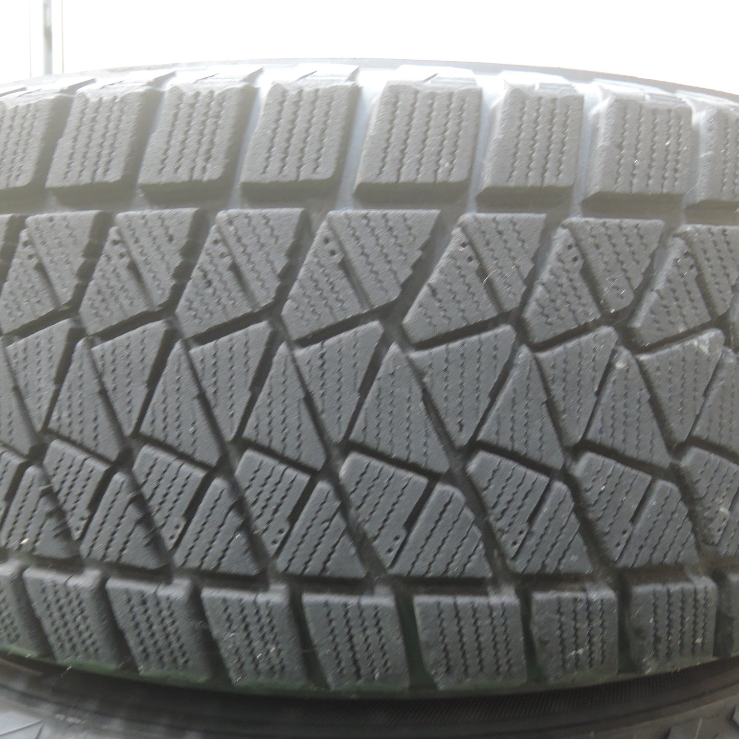 *送料無料*キレイ★スタッドレス 225/65R17 ブリヂストン ブリザック DM-V2 GMach 17インチ PCD114.3/5H★3113004SYス