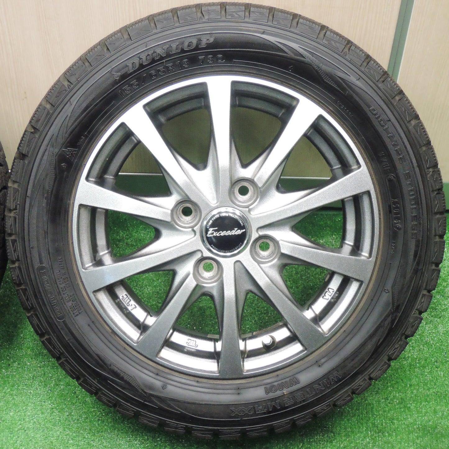 [送料無料]バリ溝！キレイ！ほぼ10分★スタッドレス 155/65R13 ダンロップ ウインターマックス WM01 Exceeder エクシーダー 13インチ PCD100/4H★3083107NJス