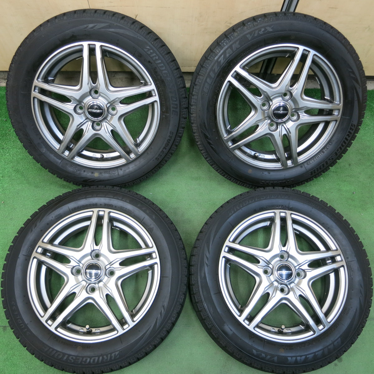 *送料無料*バリ溝！19年！キレイ！8.5分★スタッドレス 155/65R14 ブリヂストン ブリザック VRX WAREN ヴァーレン 14インチ PCD100/4H★3102504イス