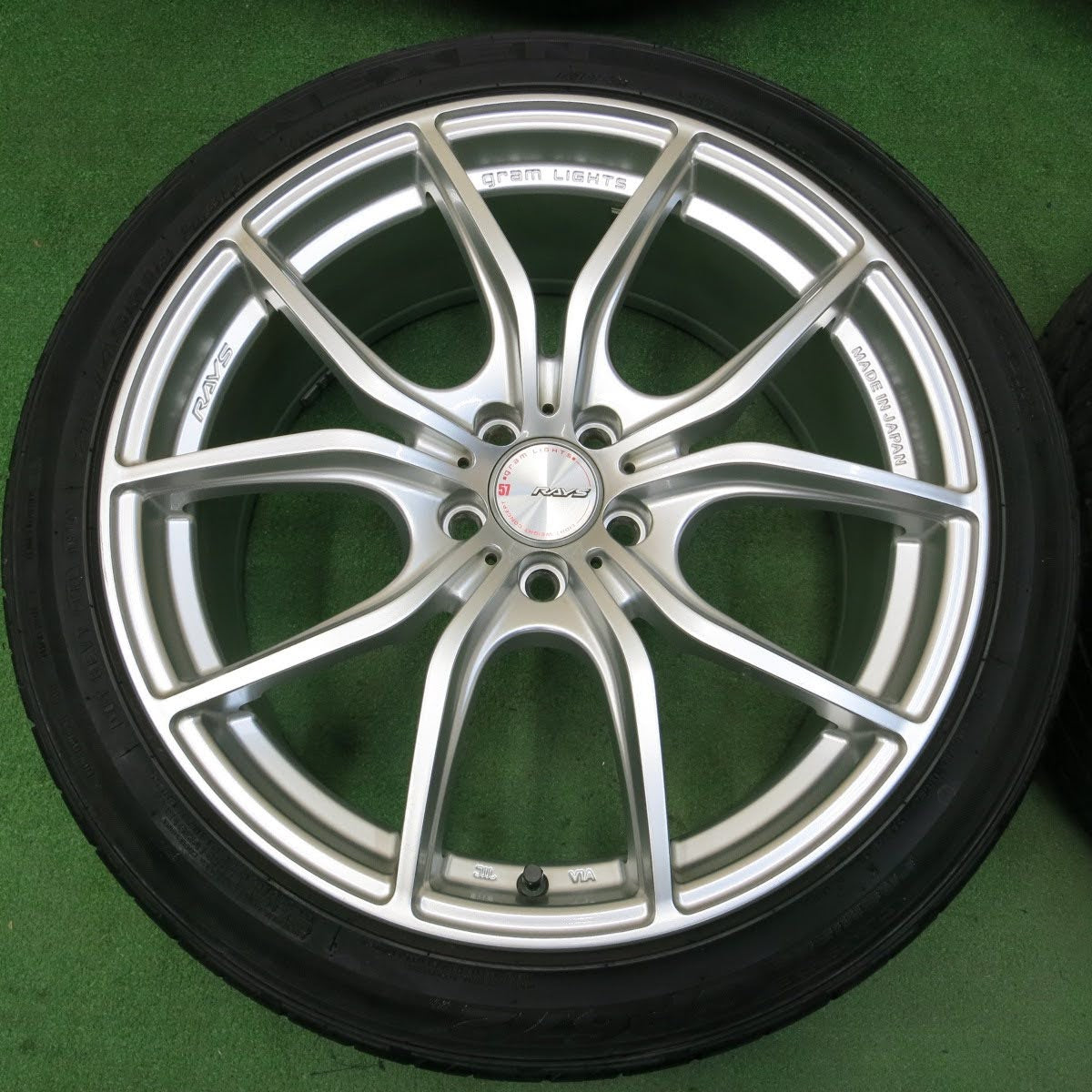 [送料無料]キレイ★RAYS 57FXX gram LIGHTS 215/45R18 ネクセン CP672 レイズ グラムライツ 18インチ  PCD100/5H★3092103イノ