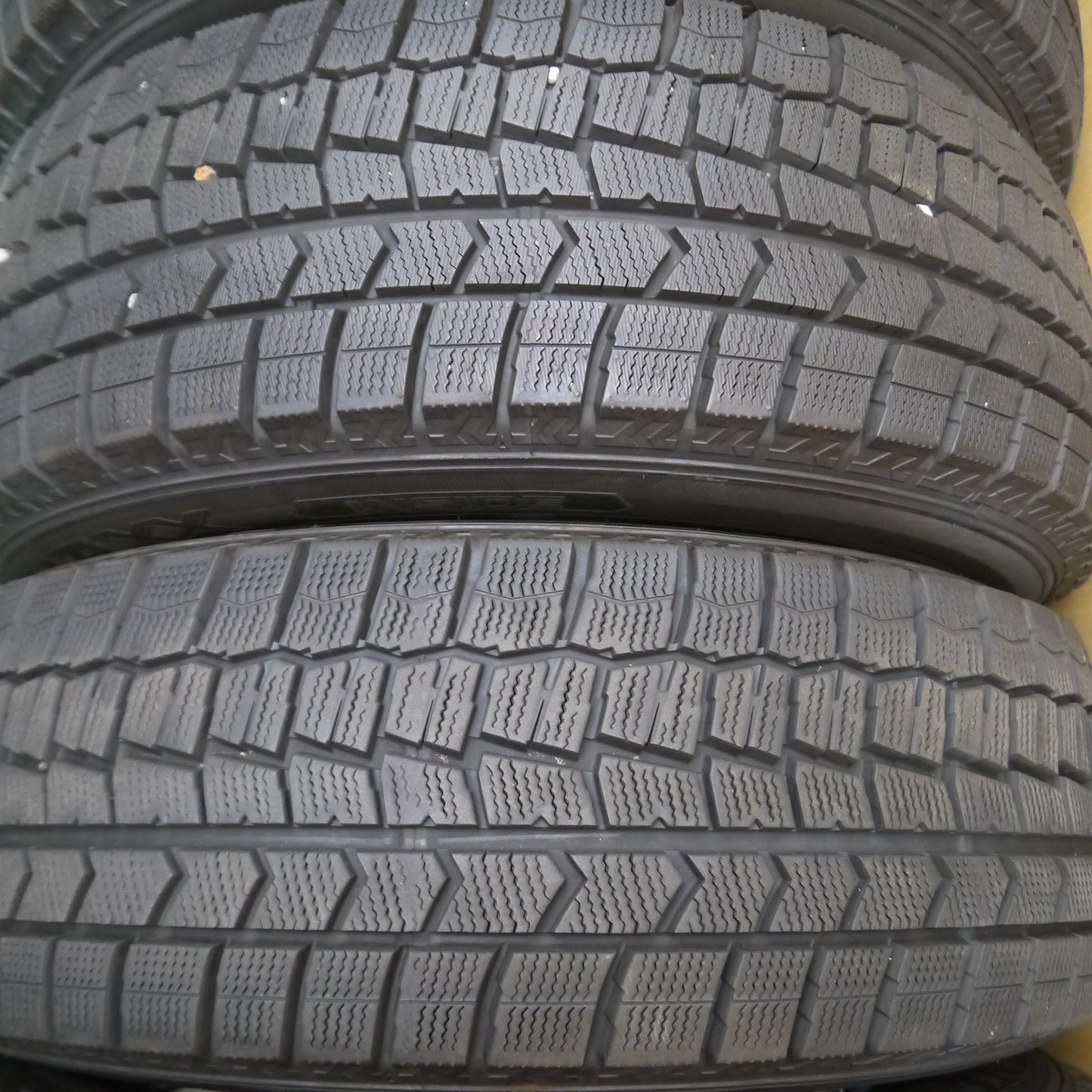 [送料無料]バリ溝！21年！キレイ！ほぼ10分★スタッドレス 215/65R16 ダンロップ ウインターマックス WM02 SCHNEIDER シュナイダー PCD114.3/5H★3092004Hス