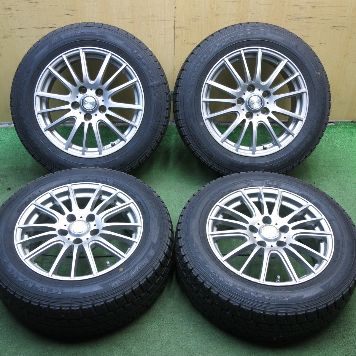 *送料無料* バリ溝！キレイ！9.5分★スタッドレス 205/60R16 グッドイヤー アイスナビ ZEA2 ravrion selzer ラブリオン 16インチ PCD114.3/5H★4020913KKス