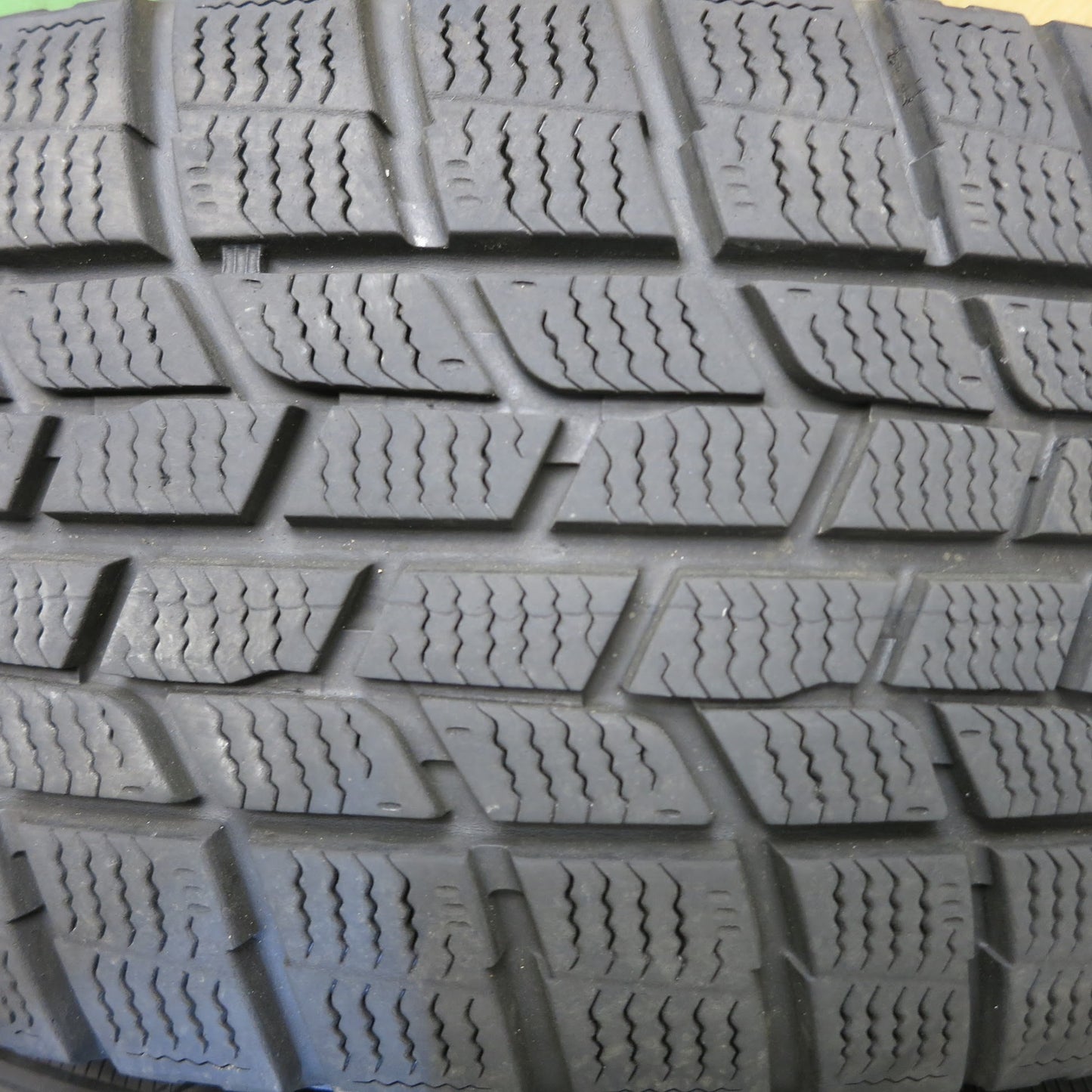 [送料無料]バリ溝！19年！キレイ！9分★スタッドレス 215/65R16 グッドイヤー アイスナビ6 ravrion selzer ラブリオン 16インチ PCD114.3/5H★3042807Hス