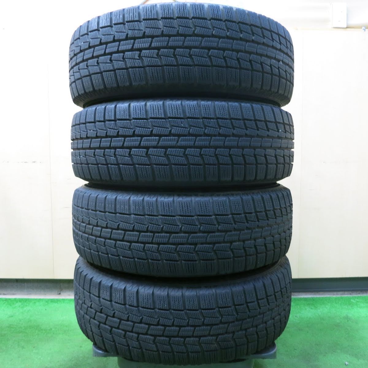 [送料無料]バリ溝！20年！9.5分★スタッドレス 195/65R15 オートバックス ノーストレック N3i ravrion ラブリオン 15インチ PCD114.3/5H★3092108イス