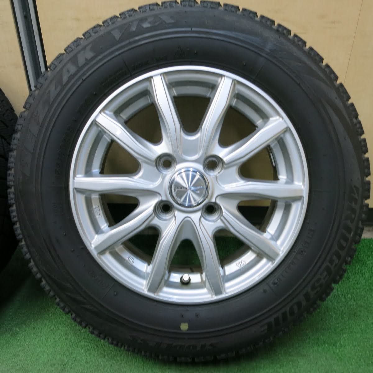 [送料無料]キレイ★スタッドレス 155/80R13 ブリヂストン ブリザック VRX JOKER weds ジョーカー 13インチ PCD100/4H★3100308イス