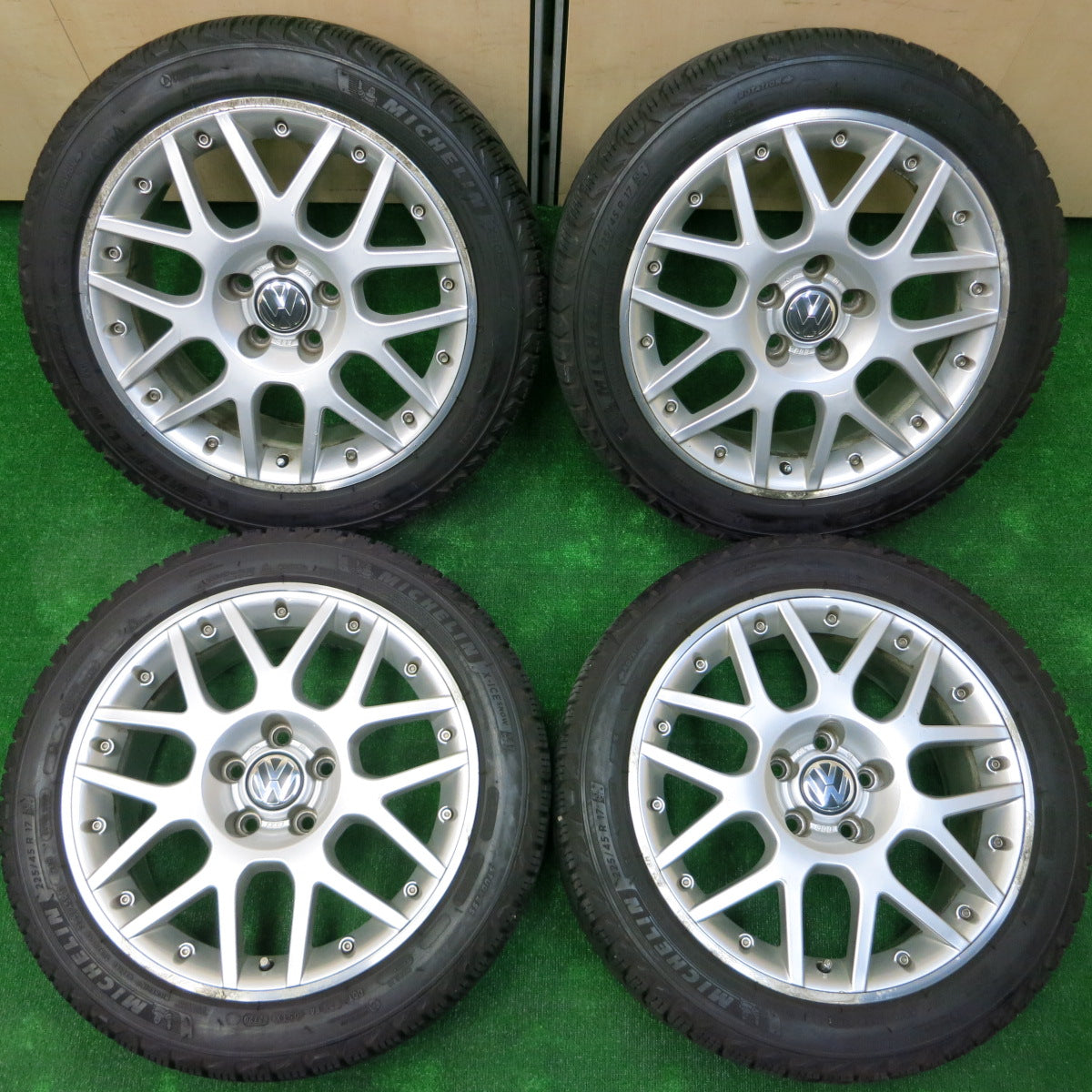 *送料無料*バリ溝！9分★ワーゲン ゴルフ 純正 OP BBS RS800 225/45R17 スタッドレス ミシュラン X-ICE SNOW PCD112/5H★3110101イス