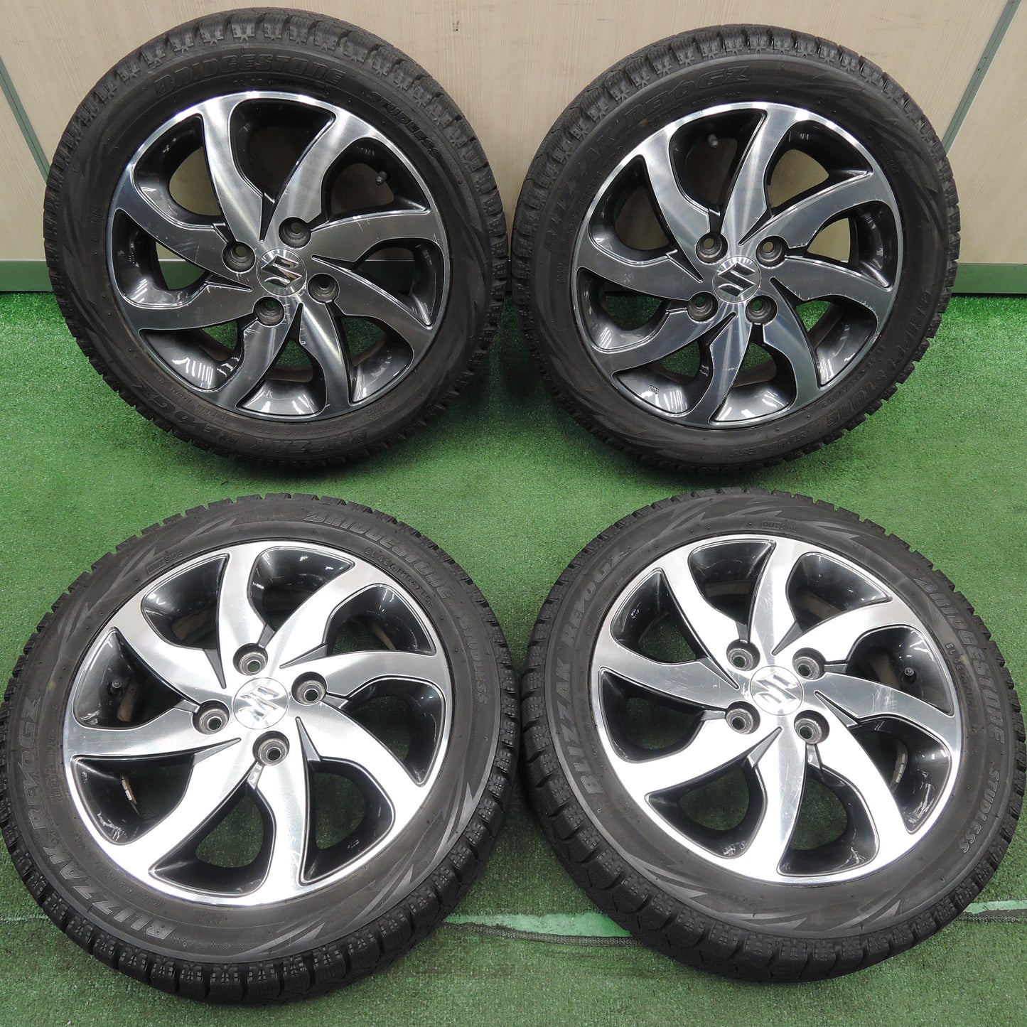 *送料無料*バリ溝！9.5分★スズキ パレット 純正 165/55R14 スタッドレス ブリヂストン ブリザック REVO GZ PCD100/4H★3121311TNス