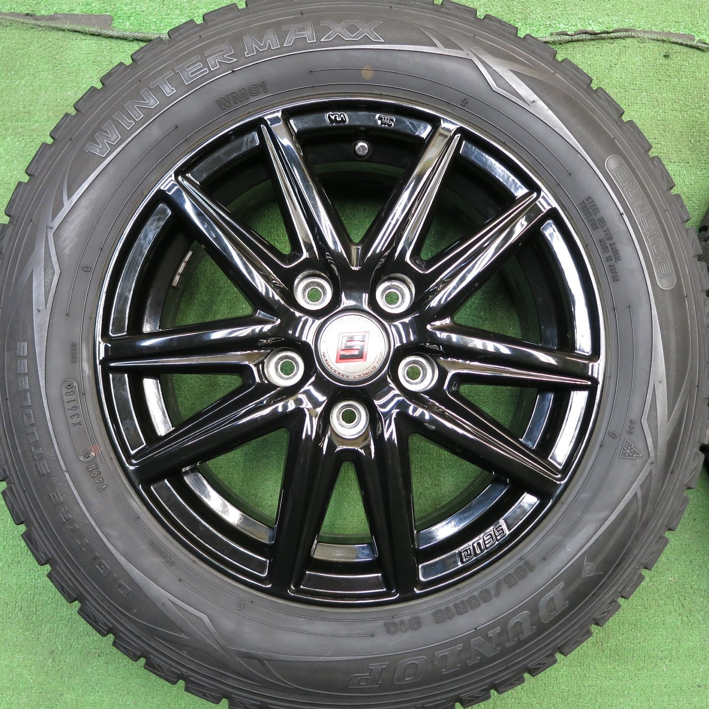 [送料無料]バリ溝！9.5分★スタッドレス 195/65R15 ダンロップ ウインターマックス WM01 SEIN ザイン 15インチ PCD114.3/5H★3062001Hス