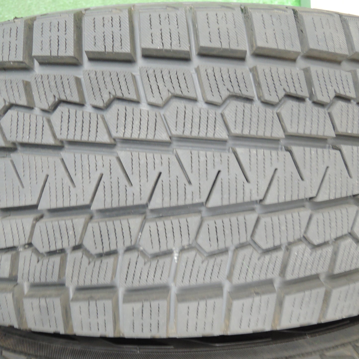 *送料無料*超バリ溝！20年！キレイ！ほぼ10分★スタッドレス 225/65R17 ヨコハマ アイスガード G075 ILLUGA 17インチ PCD114.3/5H★3112403TNス