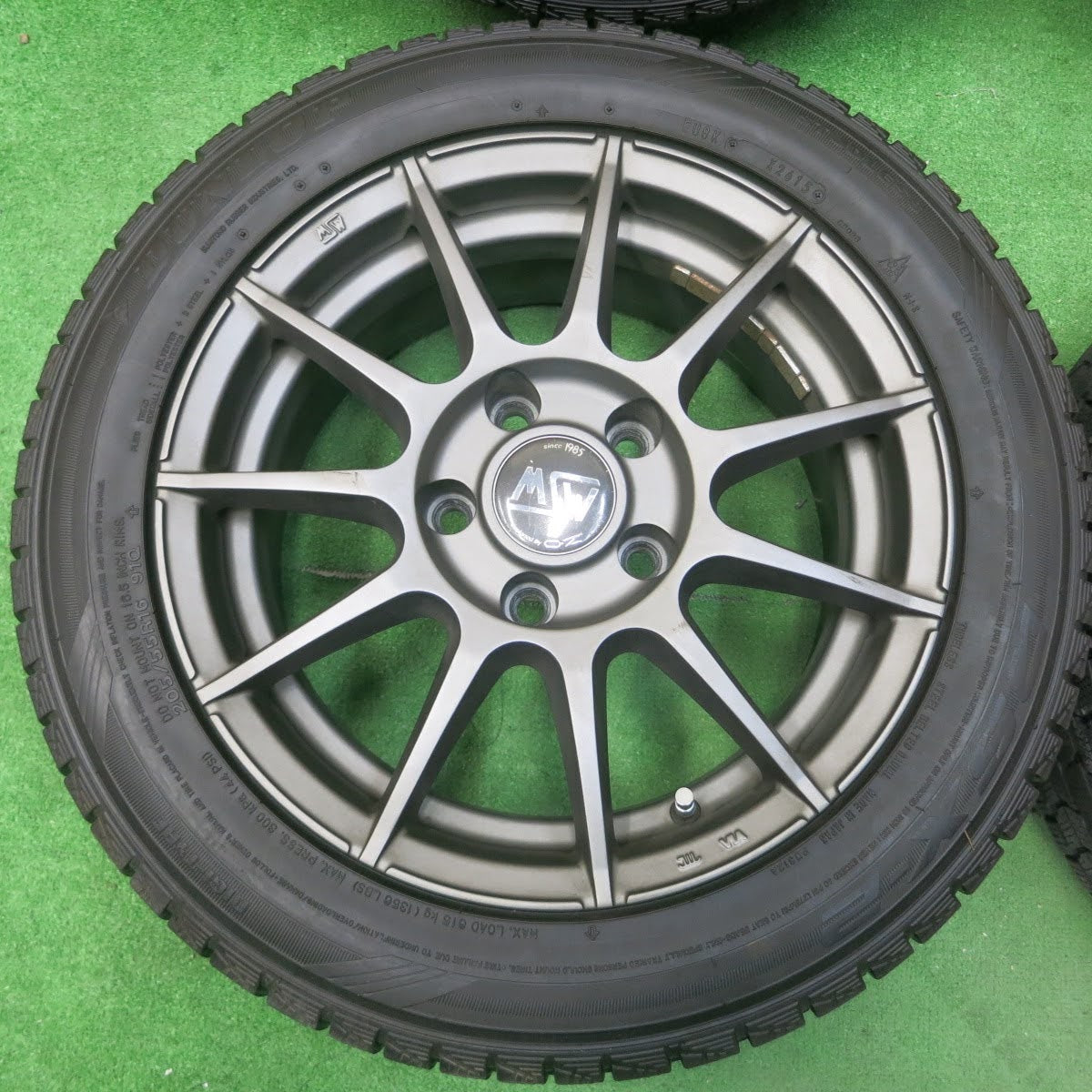 [送料無料]バリ溝！キレイ！8.5分★BMW 等 205/55R16 O・Z MSW スタッドレス ダンロップ DSX-2 OZ 16インチ PCD120/5H★3062406イス