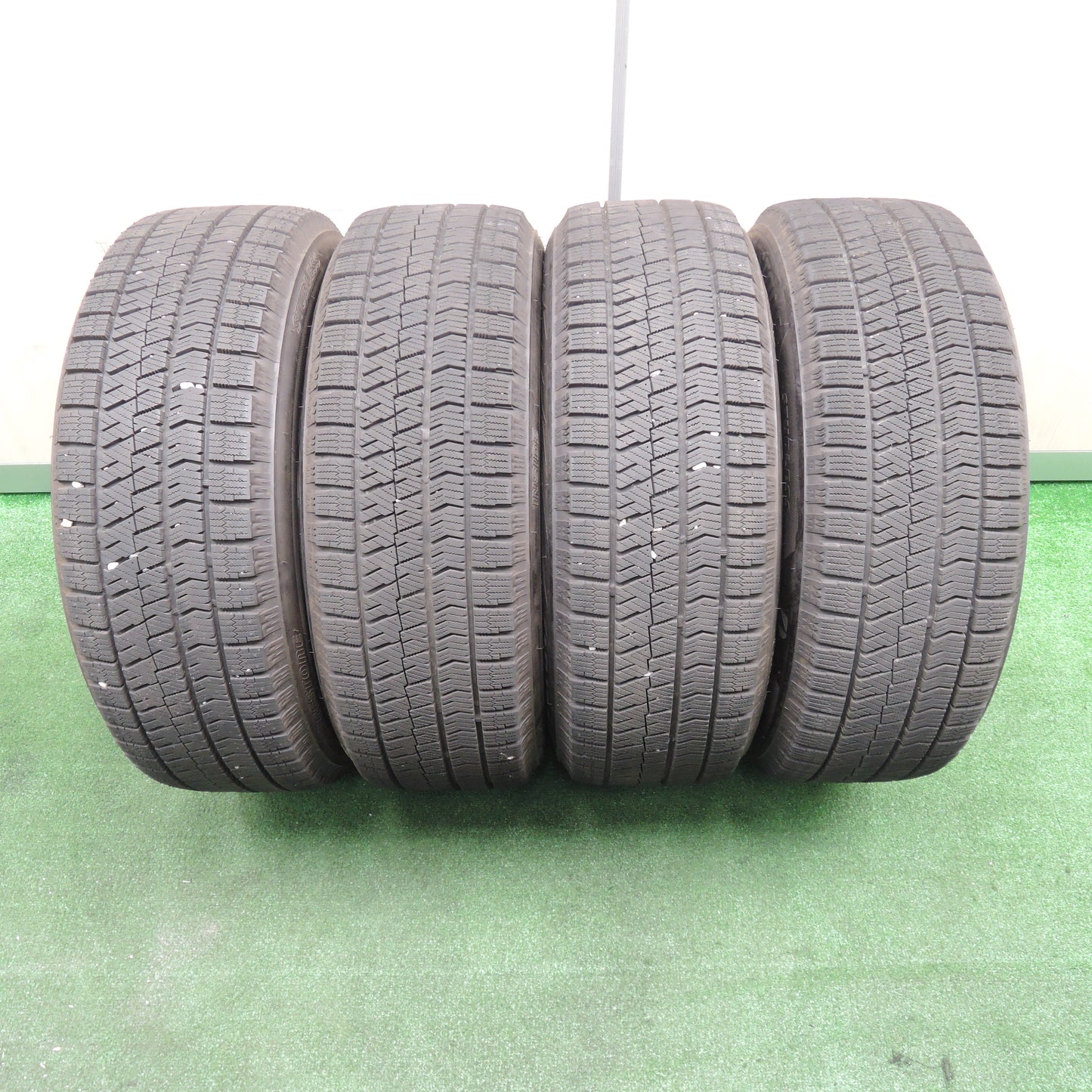 *送料無料*バリ溝！21年！キレイ！9.5分★スタッドレス 205/60R16 ブリヂストン ブリザック VRX2 TEAD テッド 16インチ PCD114.3/5H★3110808TNス