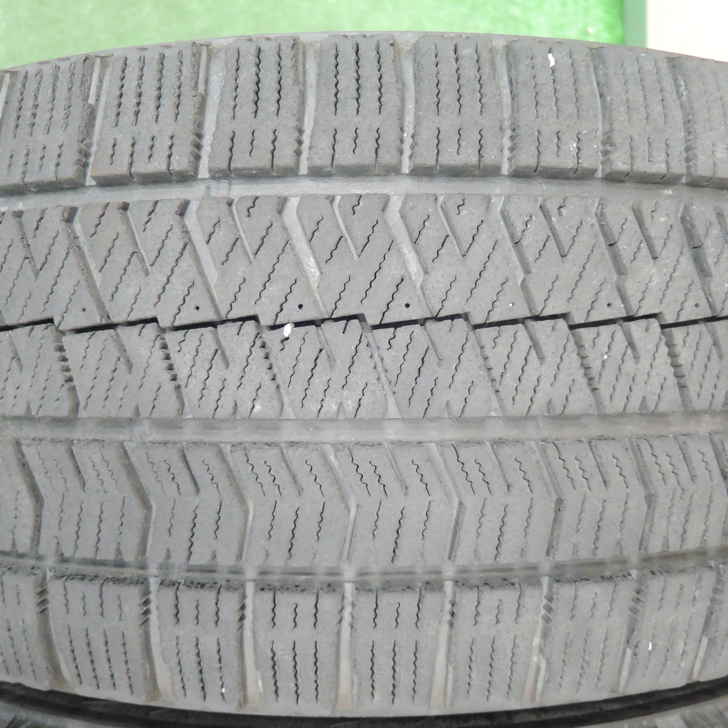 *送料無料*4本価格★スタッドレス 225/45R18 ブリヂストン ブリザック VRX2 SCHNEIDER シュナイダー 18インチ PCD114.3/5H★3120116TNス