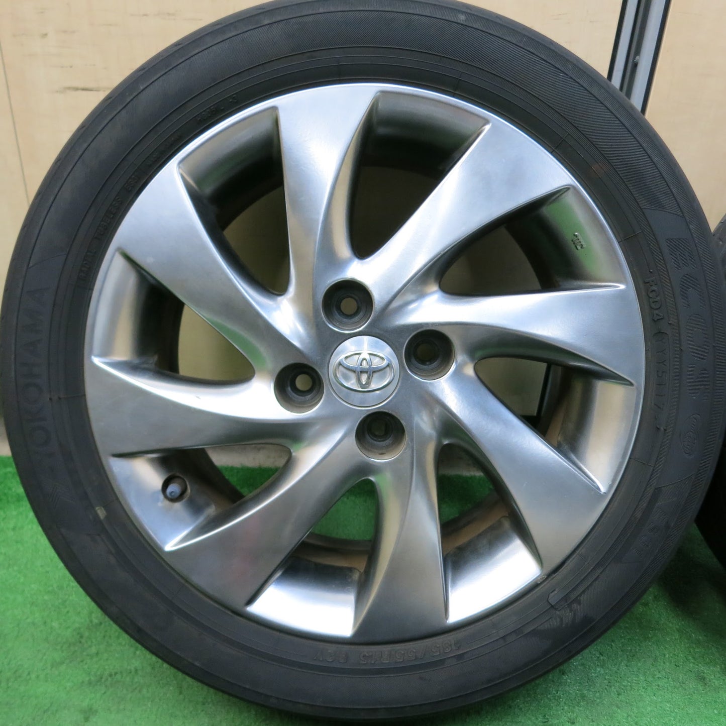 [送料無料]4本価格★トヨタ bB 純正 185/55R15 ヨコハマ エコス ES31 15インチ PCD100/4H★3073104ヒノ