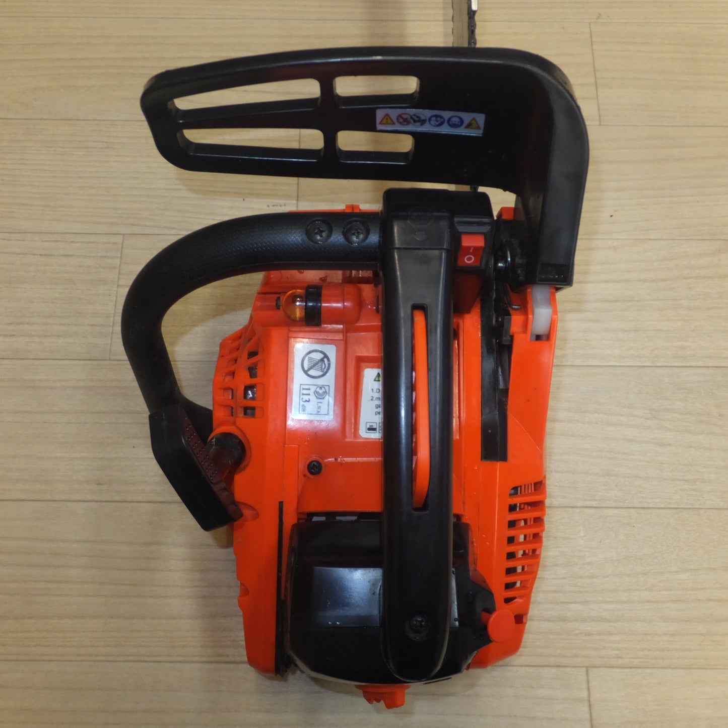 [送料無料] 岐阜発★EVICO PLUS チェーンソー CHAIN SAW 2500 Exect familiar 25.4CC★