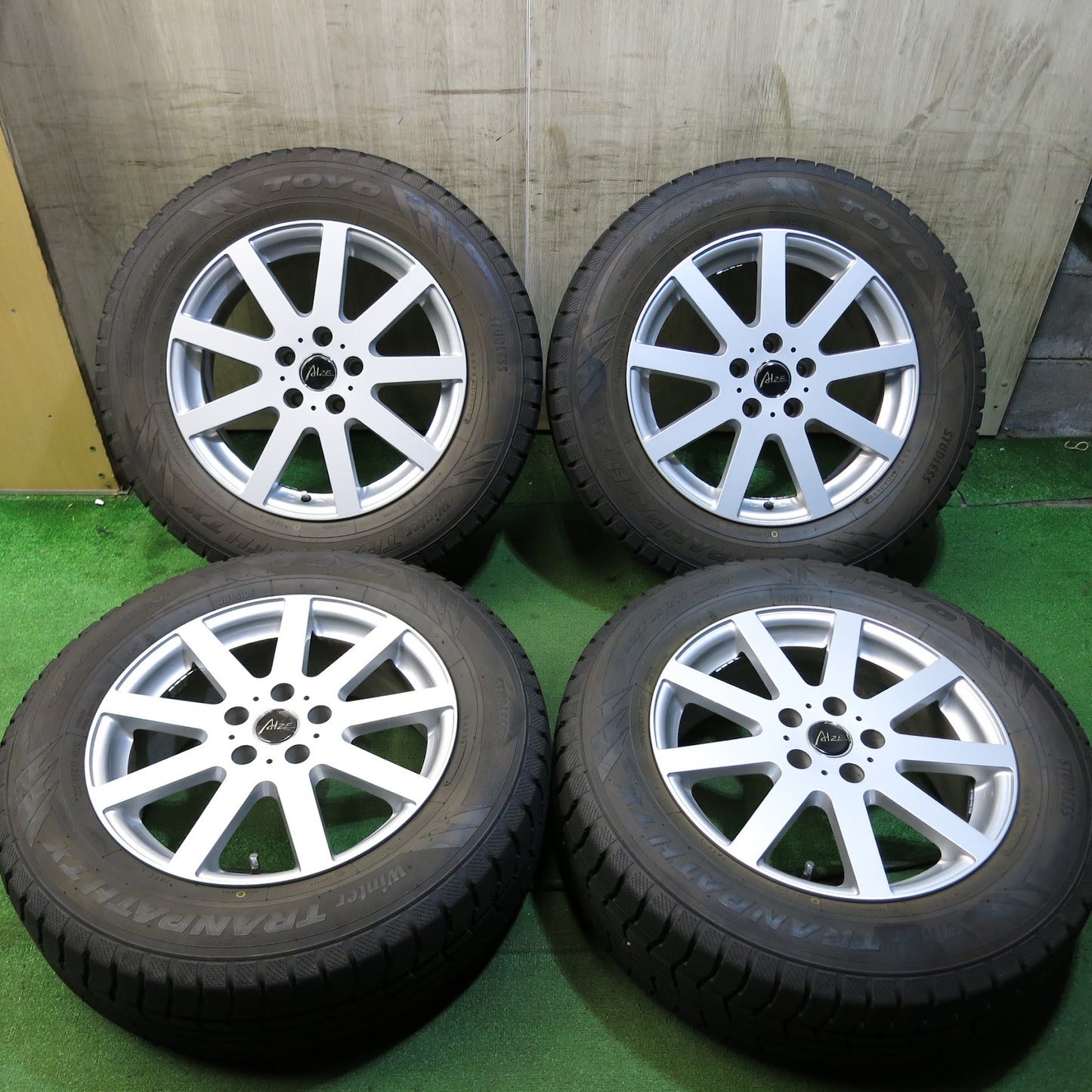 [送料無料]バリ溝！キレイ！9.5分★スタッドレス 225/65R17 トーヨー トランパス TX AIZE 社外 アルミ 17インチ PCD114.3/5H★3062007Hス