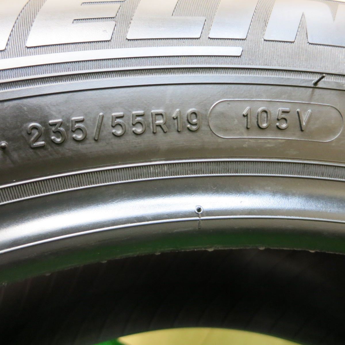 *送料無料*新車外し！23年★235/55R19 ミシュラン LATITUDE Sport3 タイヤ 19インチ ベンツ ボルボ 等★3112512イノタ