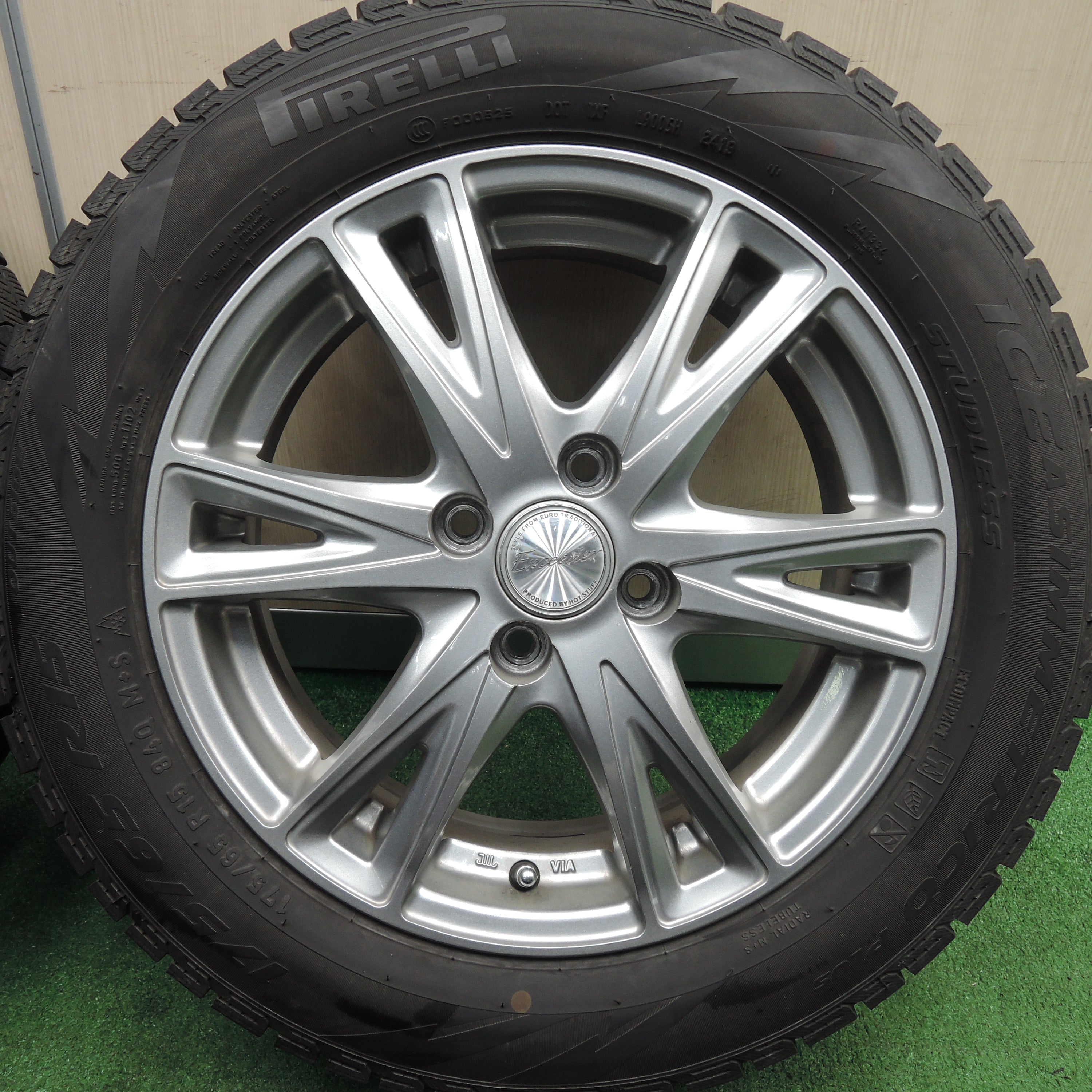 2018購入】スタッドレスタイヤ 175/65R15 840 - タイヤ、ホイール