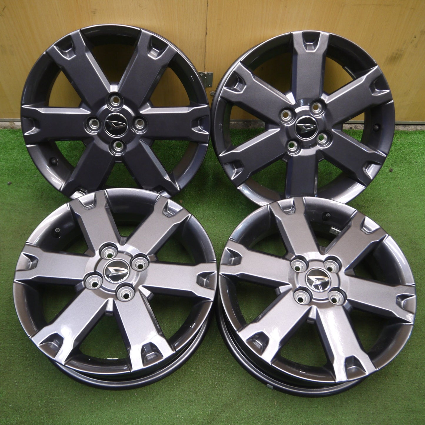 *送料無料* 新車外し★ダイハツ LA900S LA910S タフト 純正 ホイール 15インチ 15×4.5J PCD100/4H★4022612Hホ