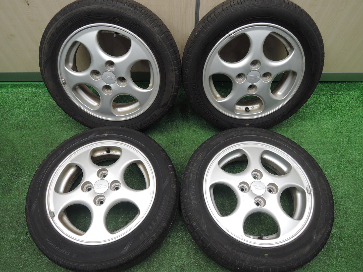 [送料無料]4本価格★ダイハツ ムーヴ ラテ 純正 155/65R14 グッドイヤー EfficientGrip ECO hybrid 14インチ PCD100/4H★3102903HAノ