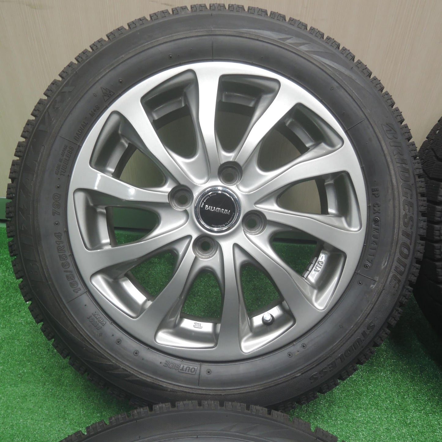 [送料無料]超バリ溝！キレイ！ほぼ10分★スタッドレス 165/65R14 ブリヂストン ブリザック VRX BALMINUM バルミナ 14インチ PCD100/4H★3081506SYス