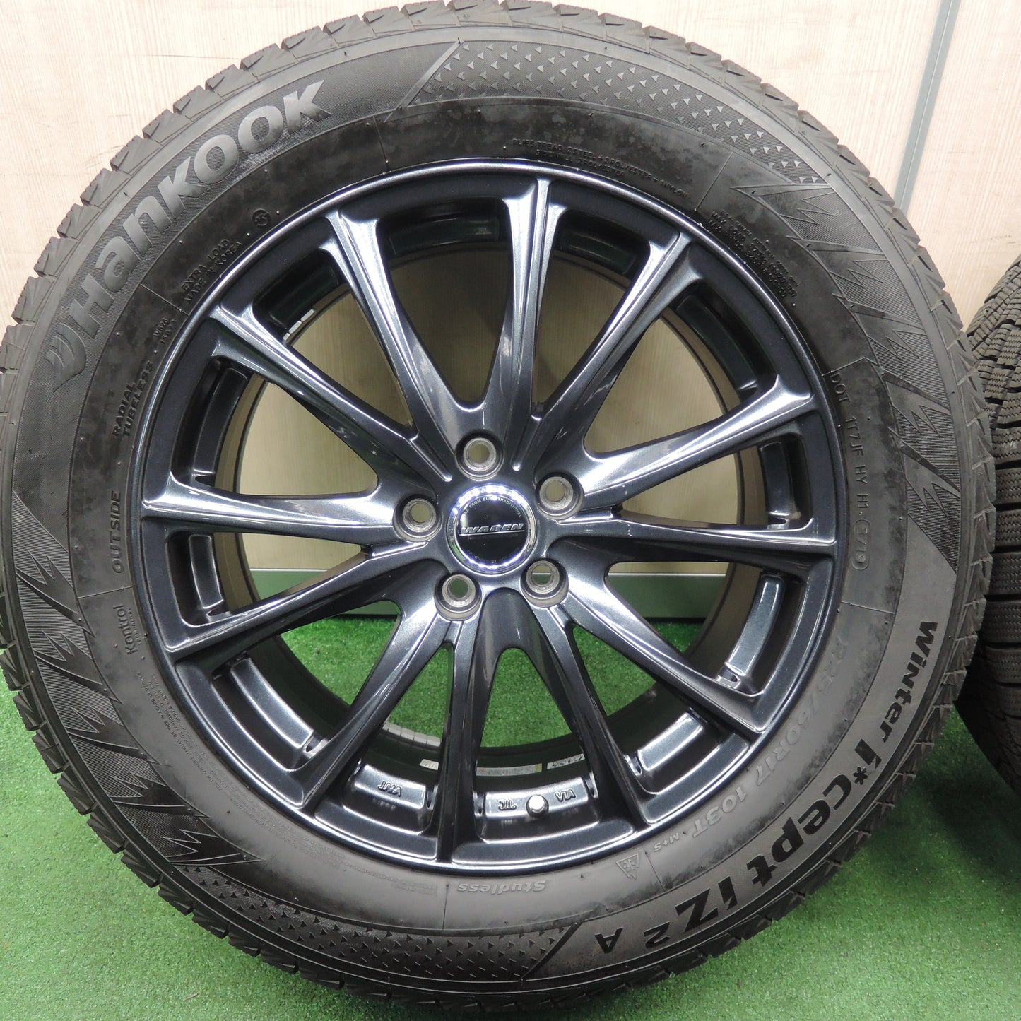 *送料無料*バリ溝！19年！キレイ！9.5分★スタッドレス 225/60R17 ハンコック ウインター アイセプト IZ2A WAREN ヴァーレン 17インチ PCD100/5H★3112702TNス