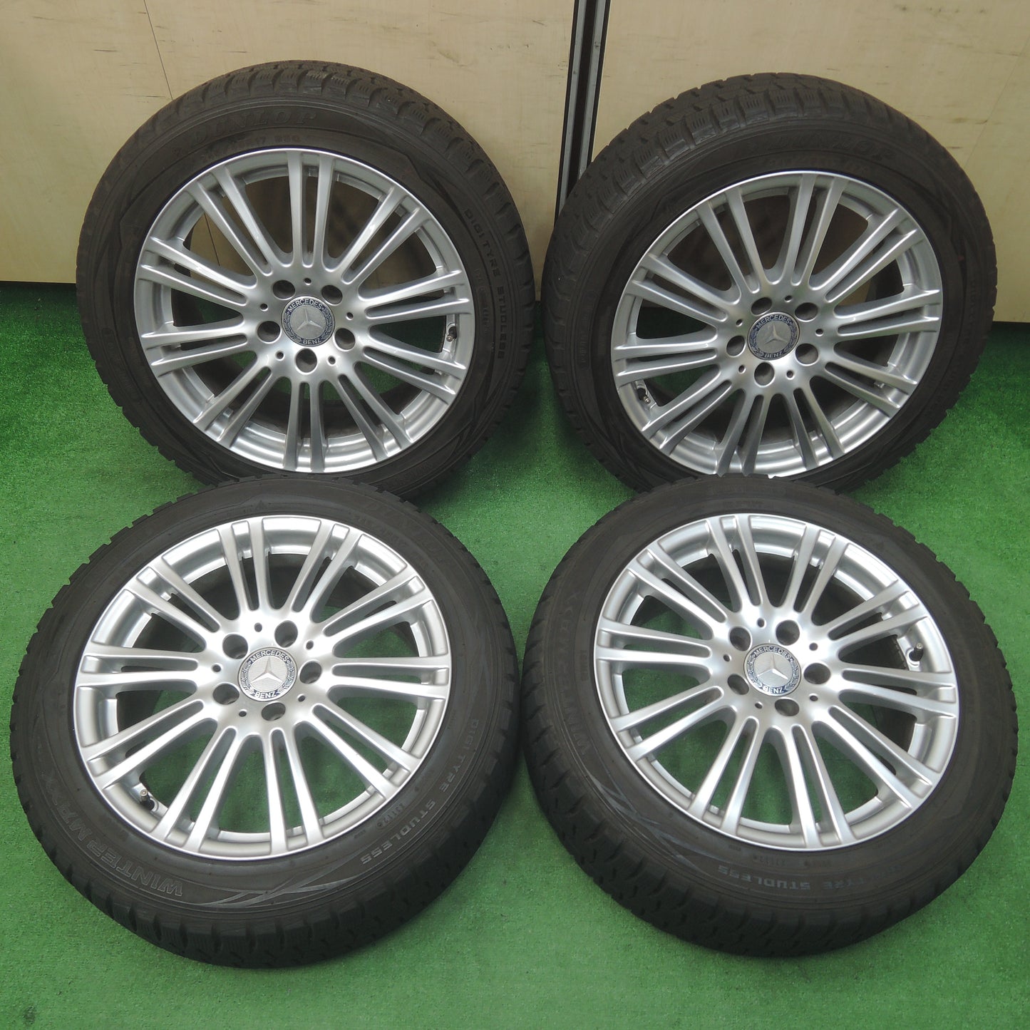 *送料無料*バリ溝！キレイ！8.5分★ベンツ Eクラス W212 純正 245/45R17 スタッドレス ダンロップ ウインターマックス WM01 17インチ PCD112/5H★3121307SYス