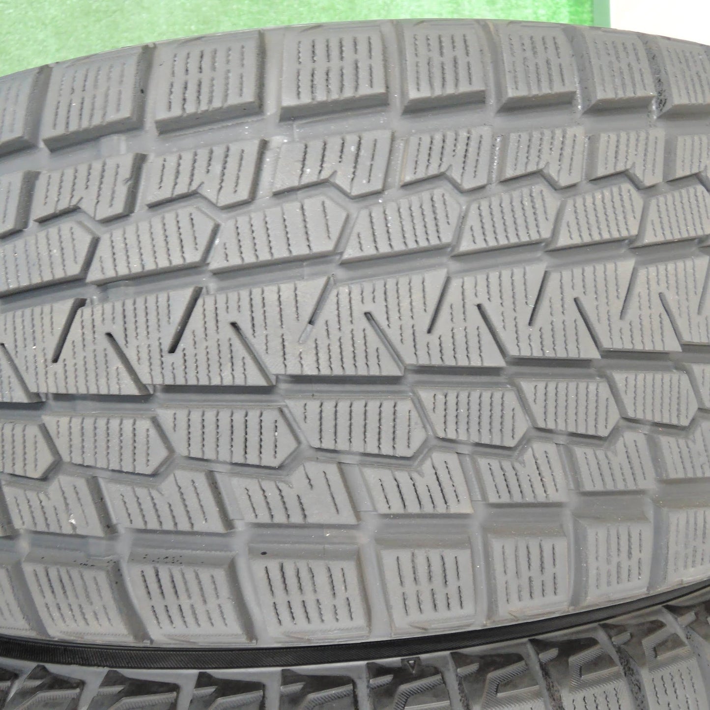 [送料無料] バリ溝！21年！キレイ！9.5分★アウディ Q8 E-TRON 純正 255/55R19 スタッドレス ヨコハマ G075 PCD112/5H★3120402TNス