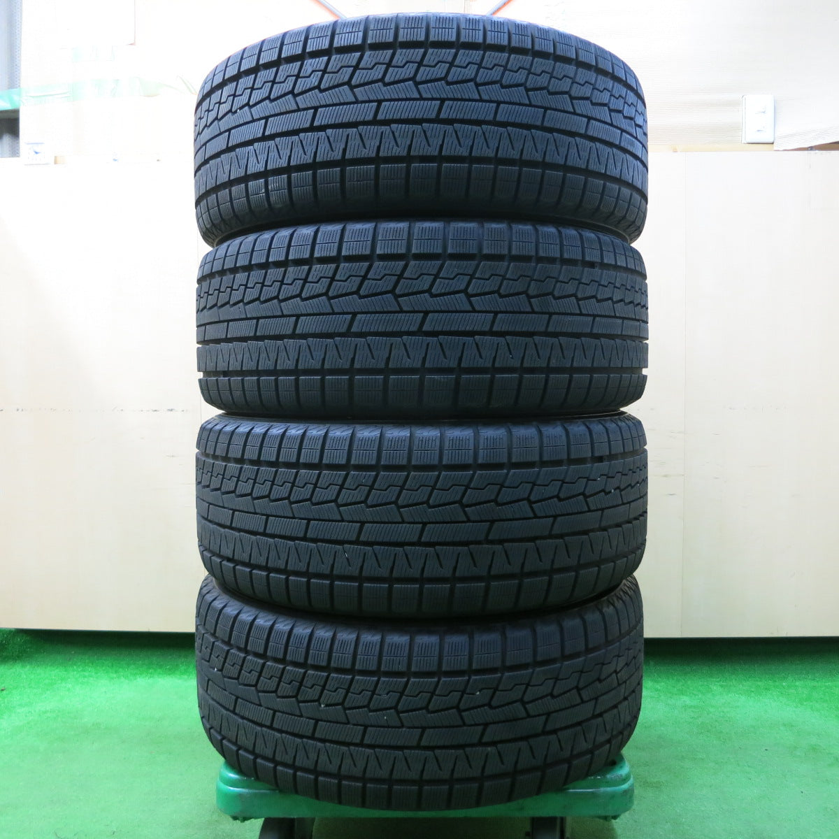 *送料無料*バリ溝！21年！キレイ！9.5分以上★ベンツ W223 Sクラス 純正 255/45R19 スタッドレス ヨコハマ アイスガード iG70 19インチ PCD112/5H★4012212イス