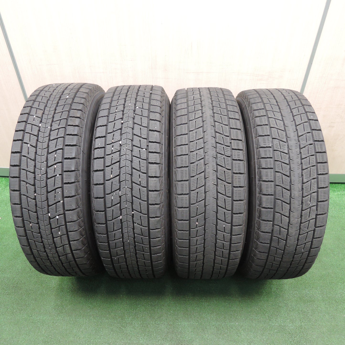 *送料無料*バリ溝！21年！キレイ！9.5分★スタッドレス 225/65R17 ダンロップ ウインターマックス SJ8 AIRNOVA エアノヴァ 17インチ PCD114.3/5H★3121611TNス