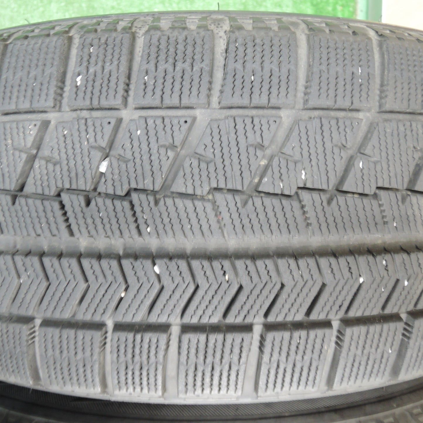 *送料無料* バリ溝！キレイ！9分★スタッドレス 215/60R16 ブリヂストン ブリザック VRX T.R.G. TRG 16インチ PCD114.3/5H★4030501TNス