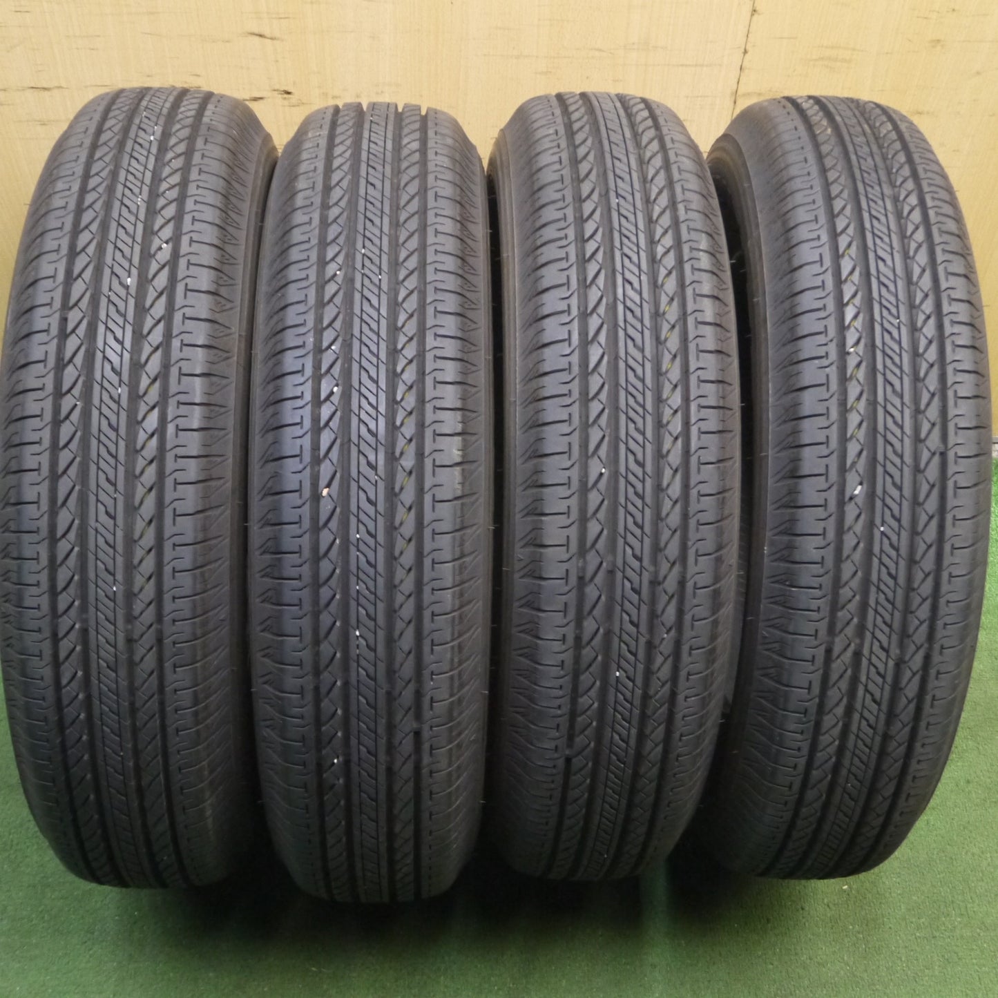 *送料無料* バリ溝！23年！9.5分★175/80R16 ブリヂストン デューラー H/L 852 タイヤ 16インチ ジムニー 等★4022305KKノタ