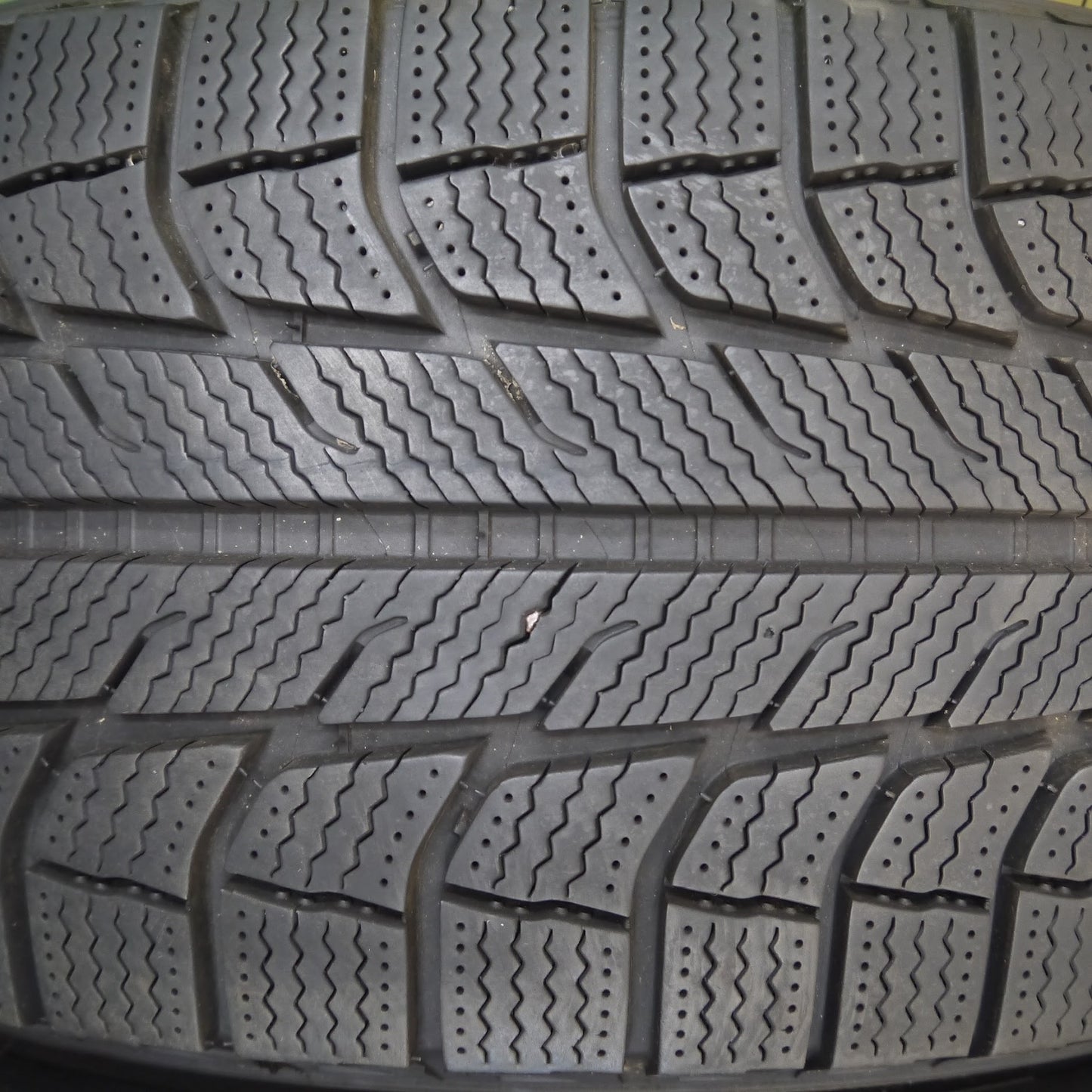 [送料無料]バリ溝！9.5分★ジープ ラングラー 等 Adventure Club 245/65R17 スタッドレス ミシュラン LATITUDE X-ICE XI2 17インチ PCD127/5H★3071008Hス