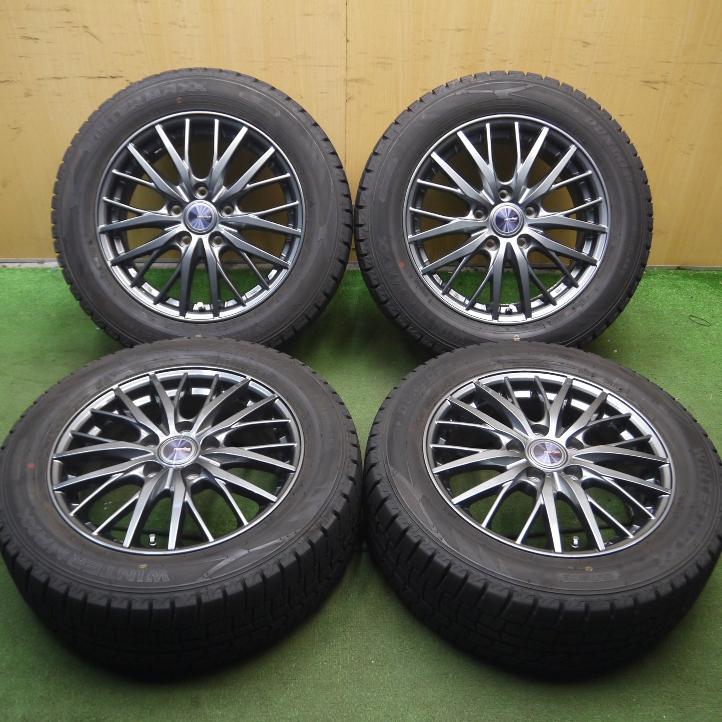 *送料無料*バリ溝！21年！キレイ！ほぼ10分★スタッドレス 205/55R16 ダンロップ ウインターマックス WM02 ravrion RM01 PCD114.3/5H★3110101Hス