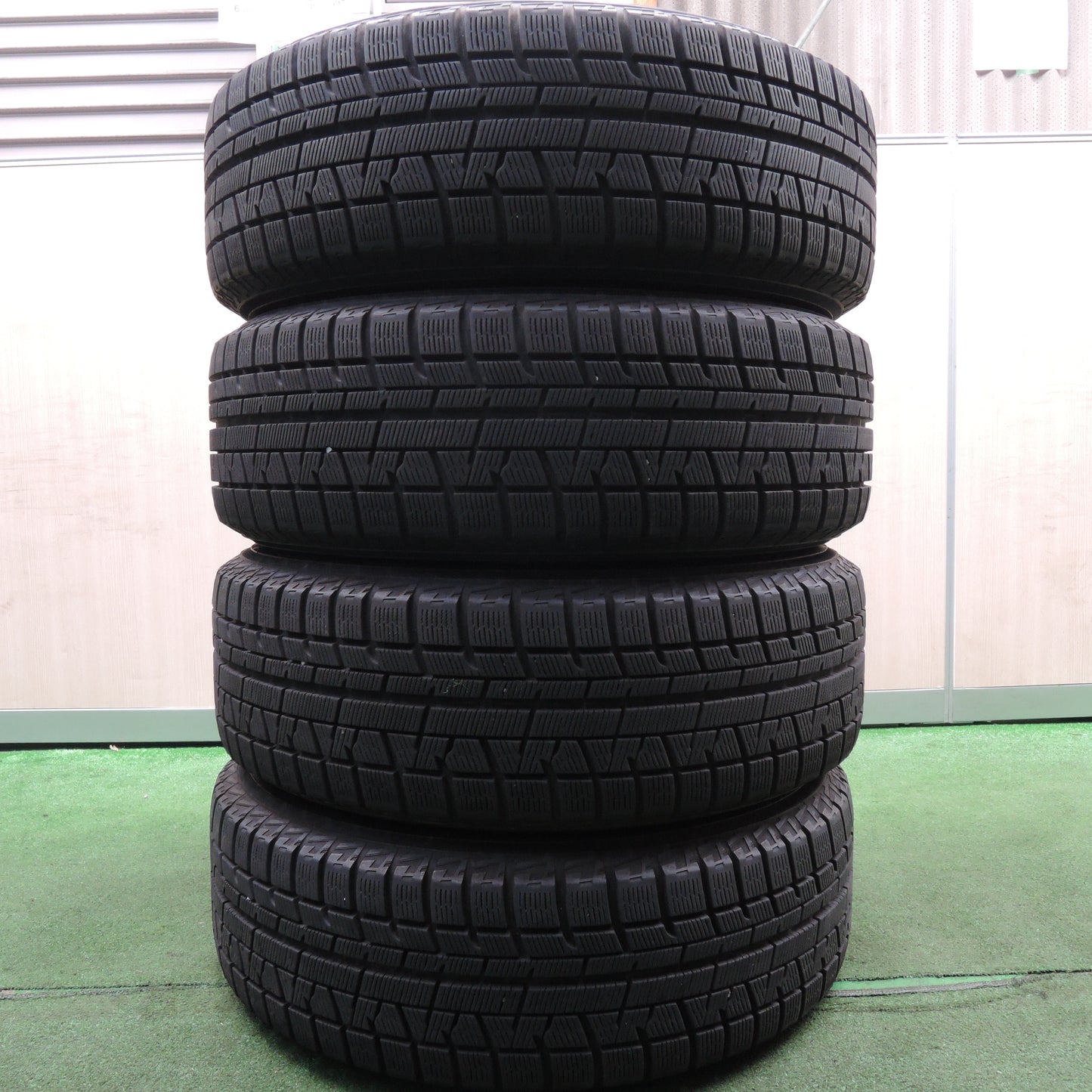 *送料無料*バリ溝！19年！キレイ！9.5分★スタッドレス 215/60R17 ヨコハマ アイスガード iG50 プラス JOKER ジョーカー 17インチ PCD114.3/5H★3121616HAス