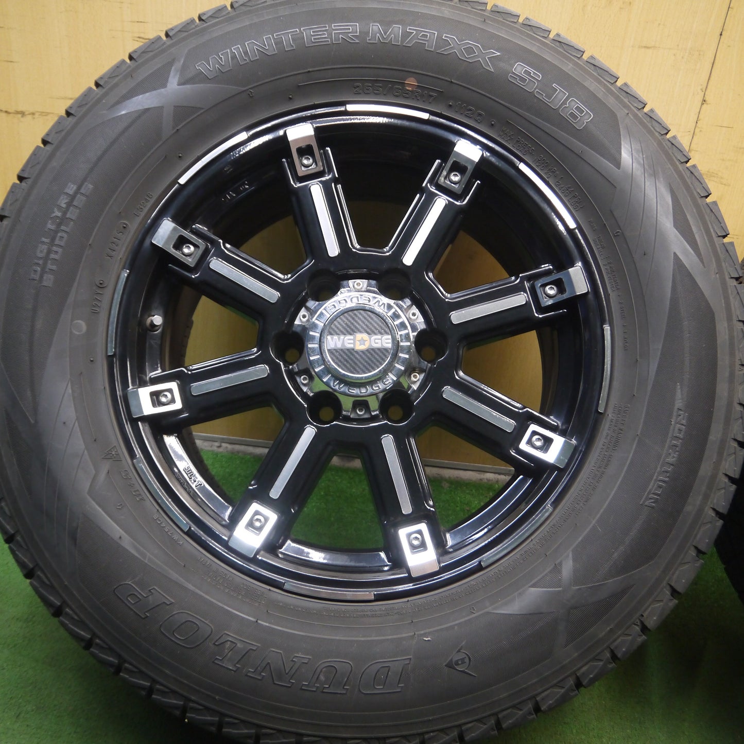 *送料無料*バリ溝！キレイ！9.5分★BahansTech WEDGE Stream 265/65R17 スタッドレス ダンロップ ウインターマックス SJ8 17インチ PCD139.7/6H★3121804Hス