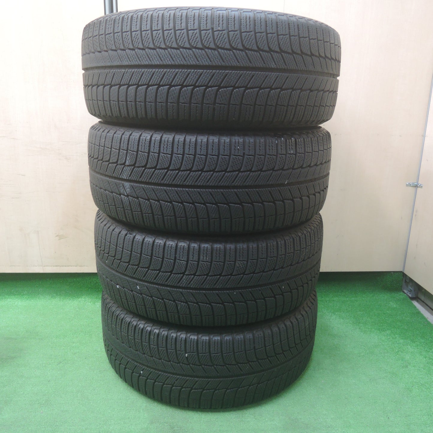 *送料無料* キレイ★ベンツ 等 AGA TARGA 245/50R18 スタッドレス ミシュラン X-ICE XI3 18インチ PCD112/5H★4020904SYス