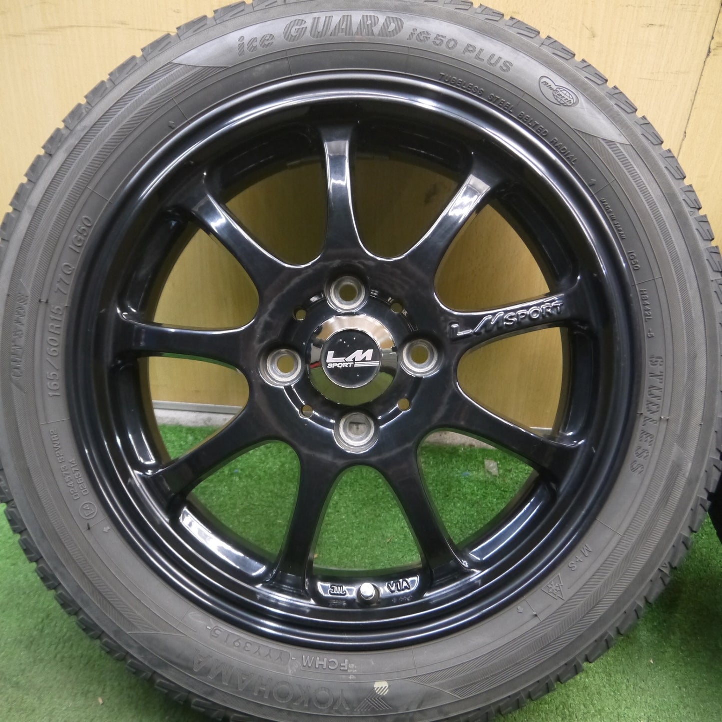 *送料無料* バリ溝！キレイ！8.5分★スタッドレス LM SPORT 165/60R15 ヨコハマ アイスガード iG50 プラス LMスポーツ 15インチ PCD100/4H★4021314Hス