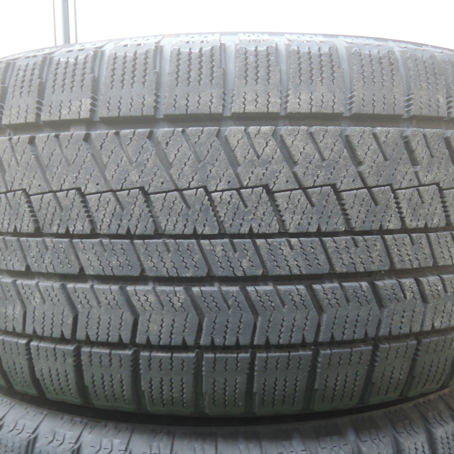 *送料無料*キレイ！19年★レガシィ 等 225/50R17 スタッドレス ブリヂストン ブリザック VRX2 ECO FORME エコフォルム 17インチ PCD100/5H★3120812SYス